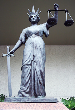 Estátua de Têmis na Corte de Justiça da Austrália